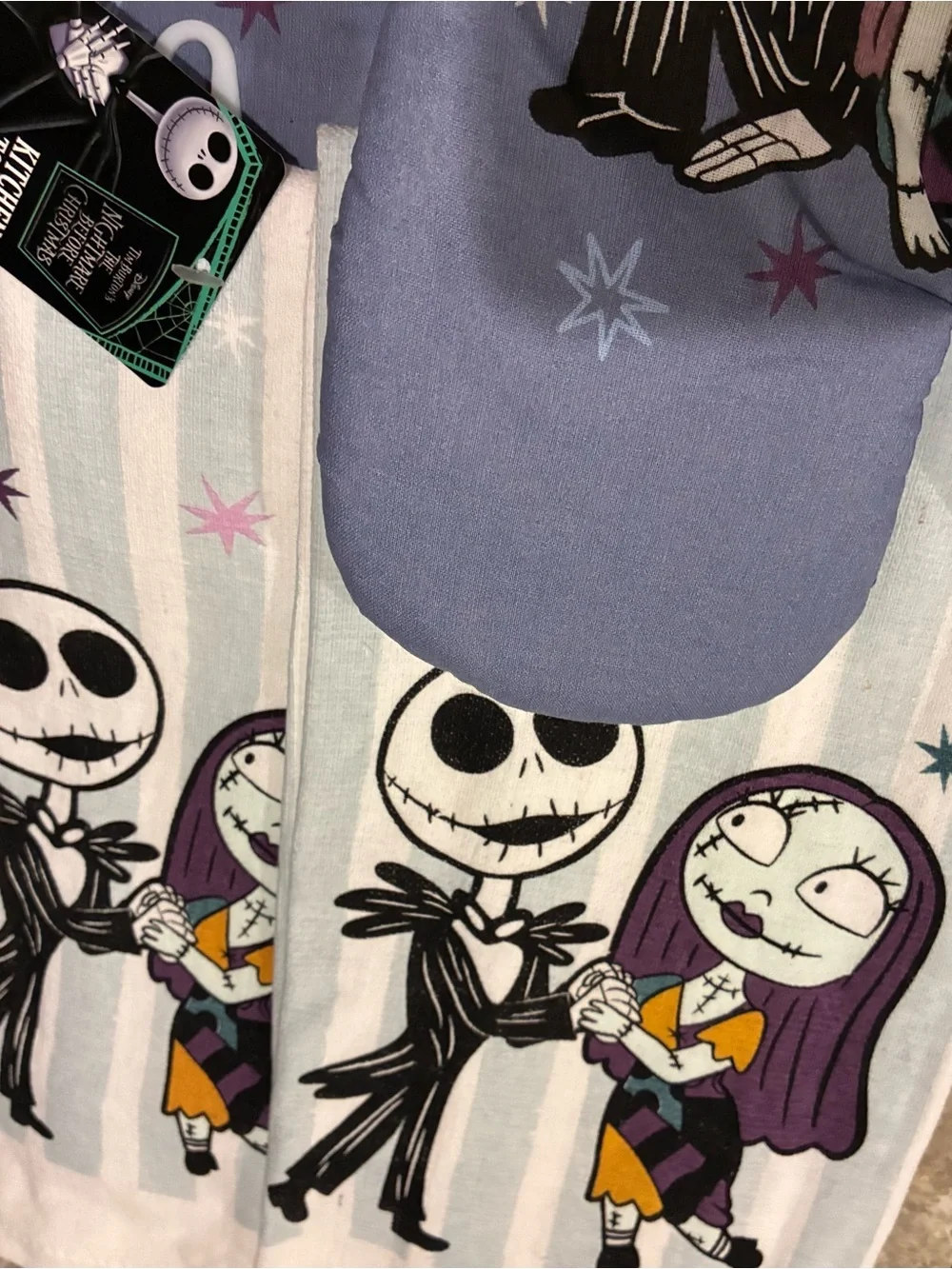 Nightmare Before Christmas Hand Towel & Oven Mitt Set Kitchen Decor